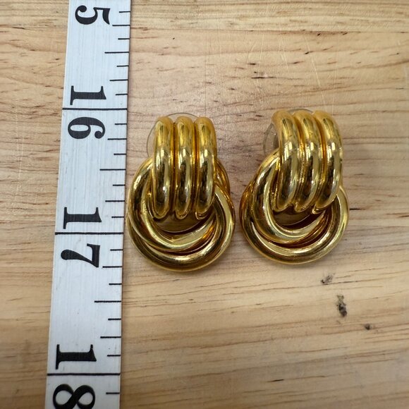 Napier Vintage Gold-Tone Knot Design Pierced Earrings Retro Jewelry 1.5" Length - Picture 6 of 7